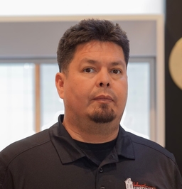 team-member-Leonard Beltran-profile-image